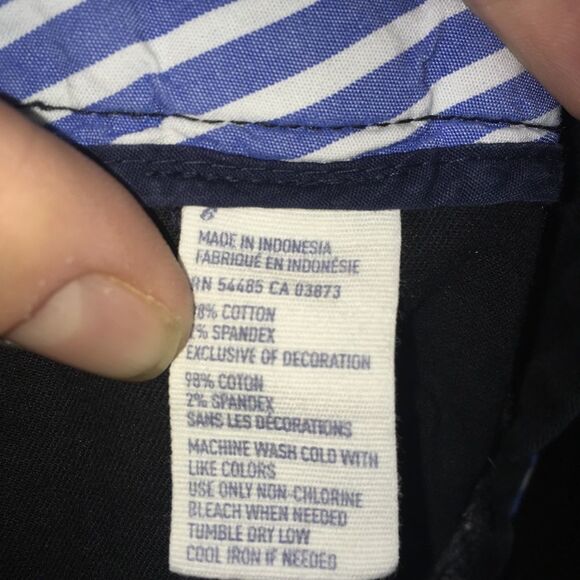 American Eagle lightweight shortie shorts, size 6 - Picture 2 of 3